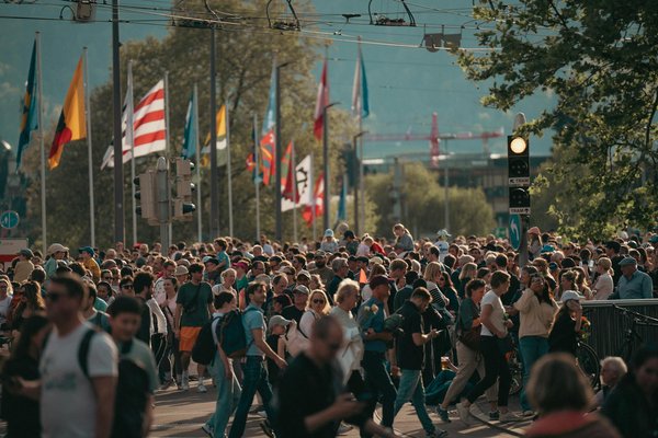 Naxia : solutions innovantes en électricité industrielle